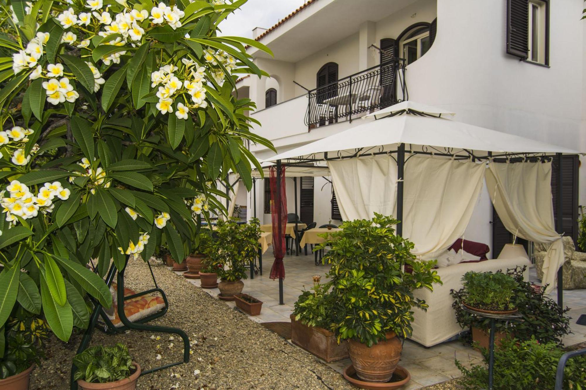 Villa Ortensia Aci Castello Exterior photo
